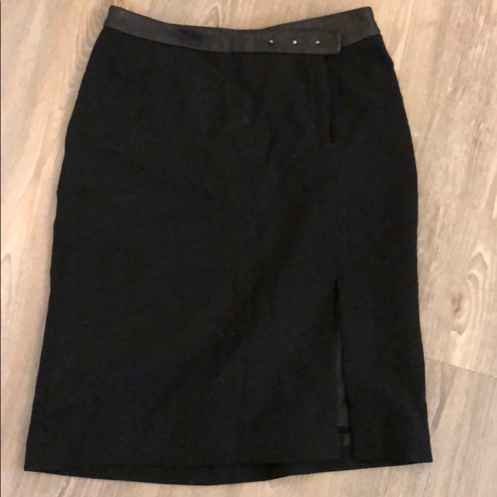 Black BCBG skirt